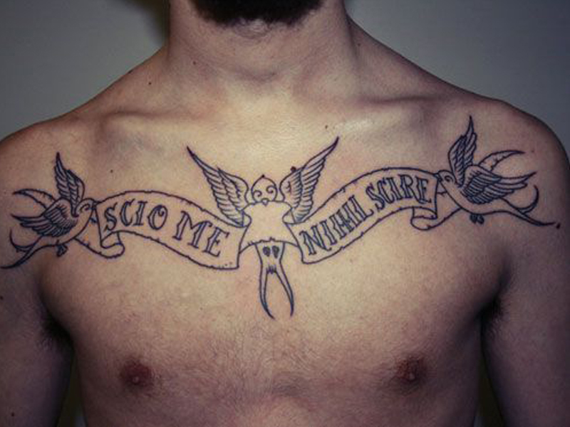 Disegni e idee alla moda del tatuaggio latino