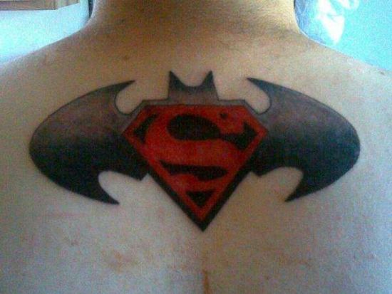 Disegno del tatuaggio di Batman Superman