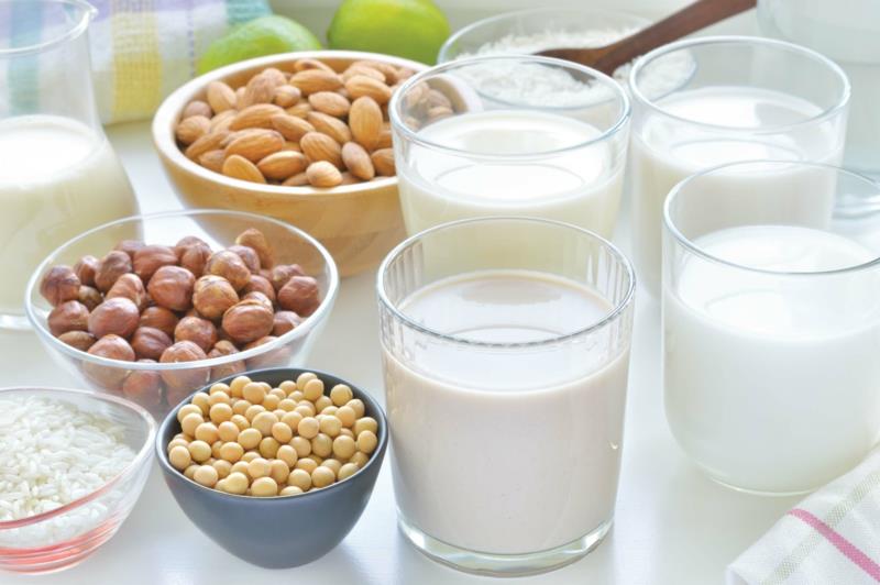 תזונה טבעונית שתייה בריאה חלב אורז