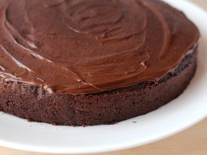 הכינו מתכון שוקולד טבעוני עוגת שוקולד ללא גלוטן
