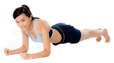 Asana e benefici del Vinyasa Yoga-Esercizio della plancia1