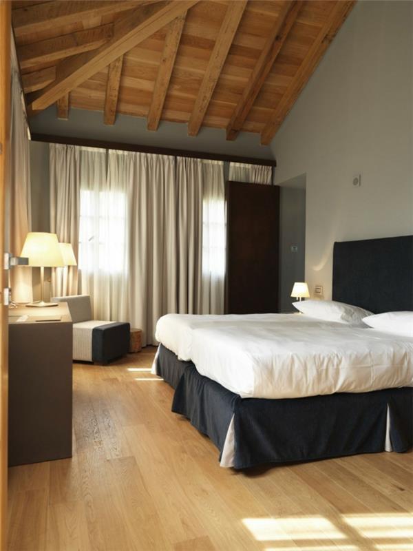 רעיונות חיים חדר שינה קירות לבנים מיטה מיטה ראש קורות עץ