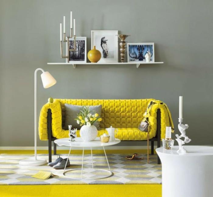 סלון שטיח בדוגמת שטיח בד מנורת רצפה צהובה